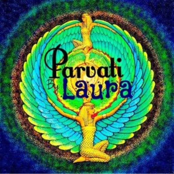 Meet your Posher, Laura - Picture 3 of 9